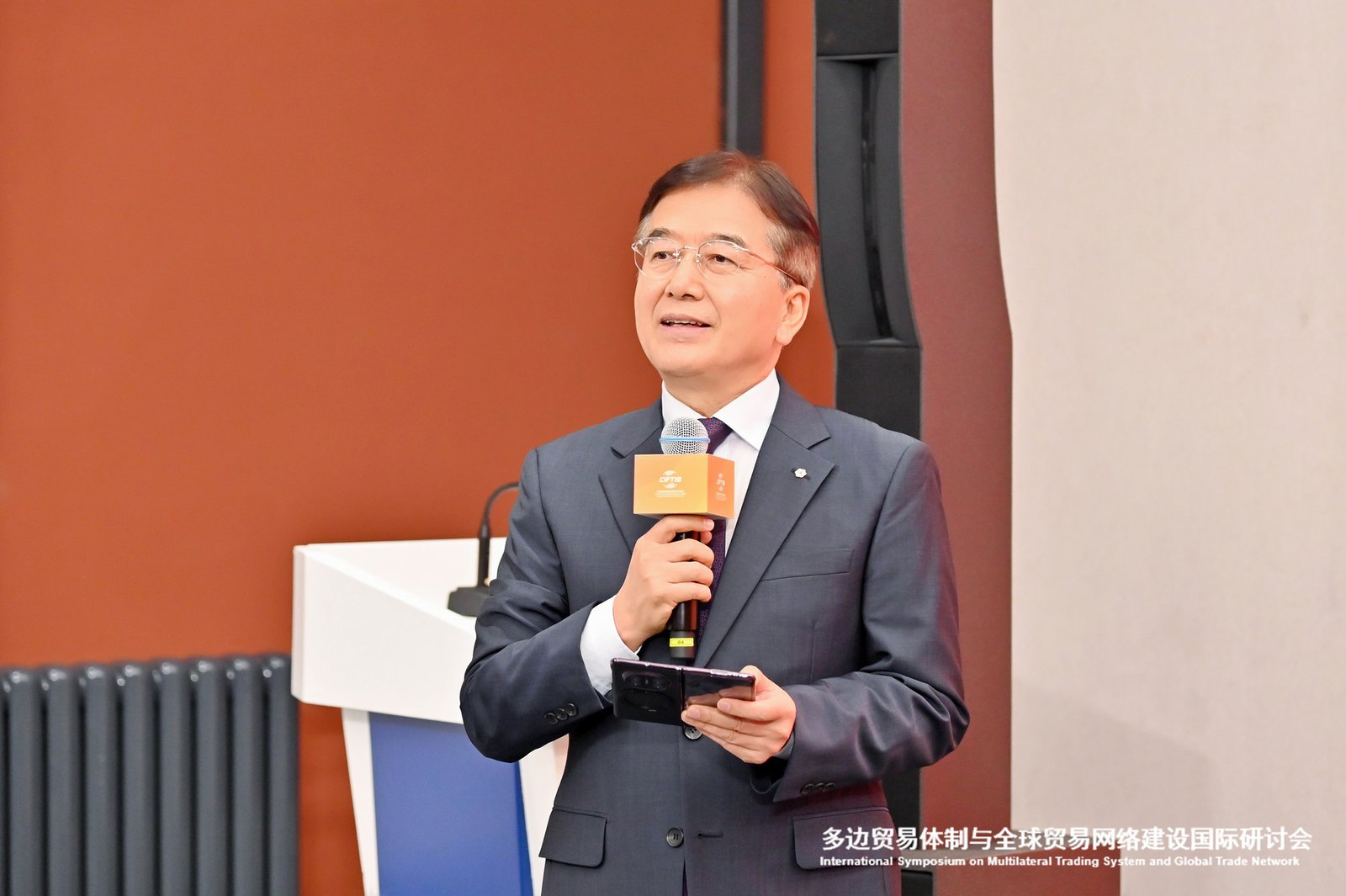李明星，WTCA理事、CWTO常务理事、亚太世界贸易商务联盟会长